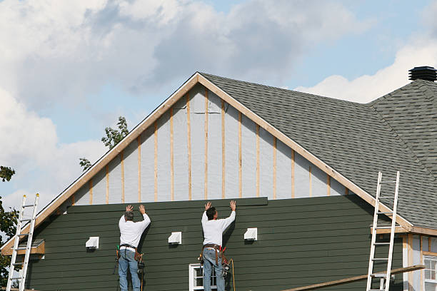 Professional Siding technician working in West Lafayette, IN